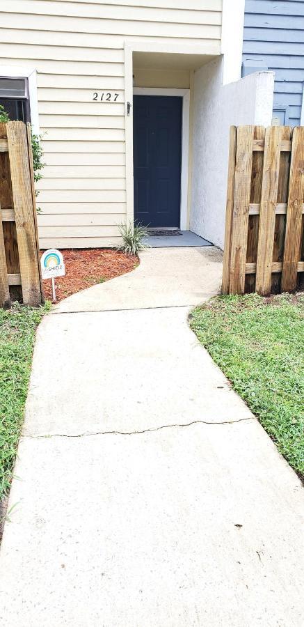 Beautiful Townhouse 2 Bedrooms 1 And A Half Bathrooms Next To Butler Plaza 1 Mile To Uf Gainesville Exterior foto