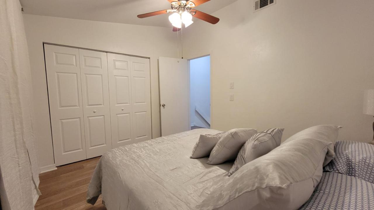 Beautiful Townhouse 2 Bedrooms 1 And A Half Bathrooms Next To Butler Plaza 1 Mile To Uf Gainesville Exterior foto