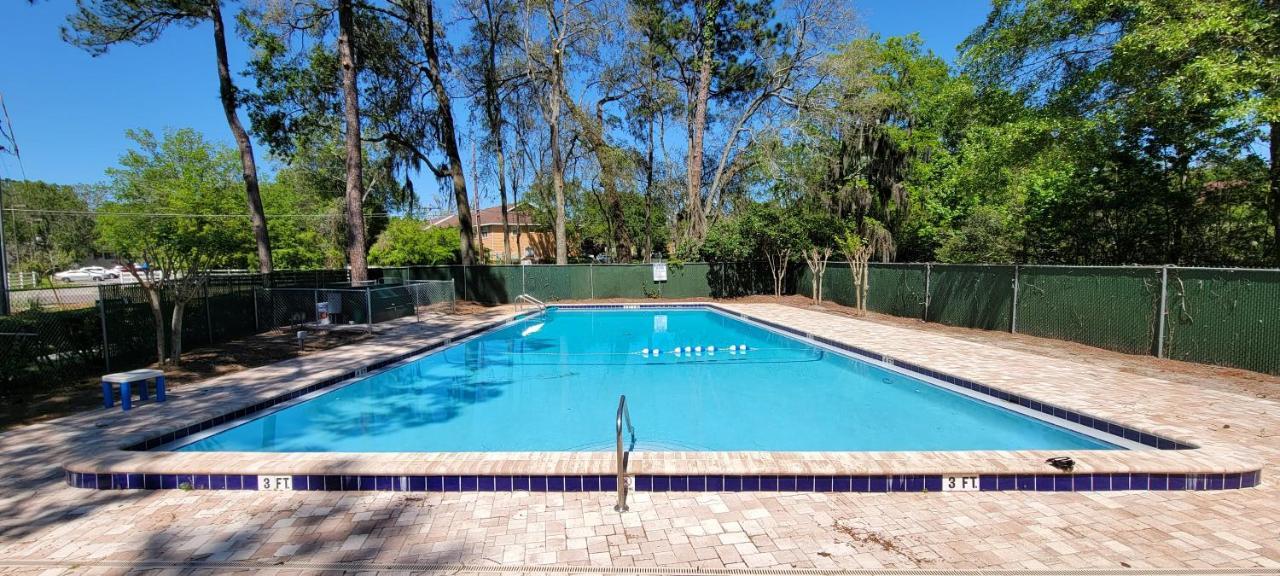 Beautiful Townhouse 2 Bedrooms 1 And A Half Bathrooms Next To Butler Plaza 1 Mile To Uf Gainesville Exterior foto