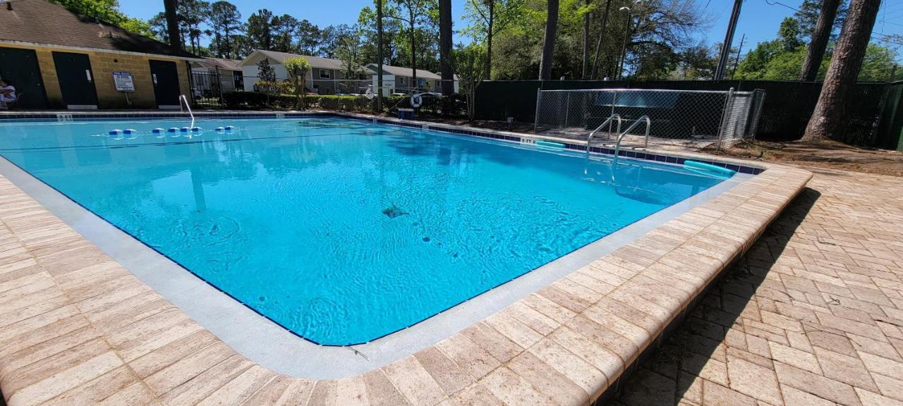 Beautiful Townhouse 2 Bedrooms 1 And A Half Bathrooms Next To Butler Plaza 1 Mile To Uf Gainesville Exterior foto